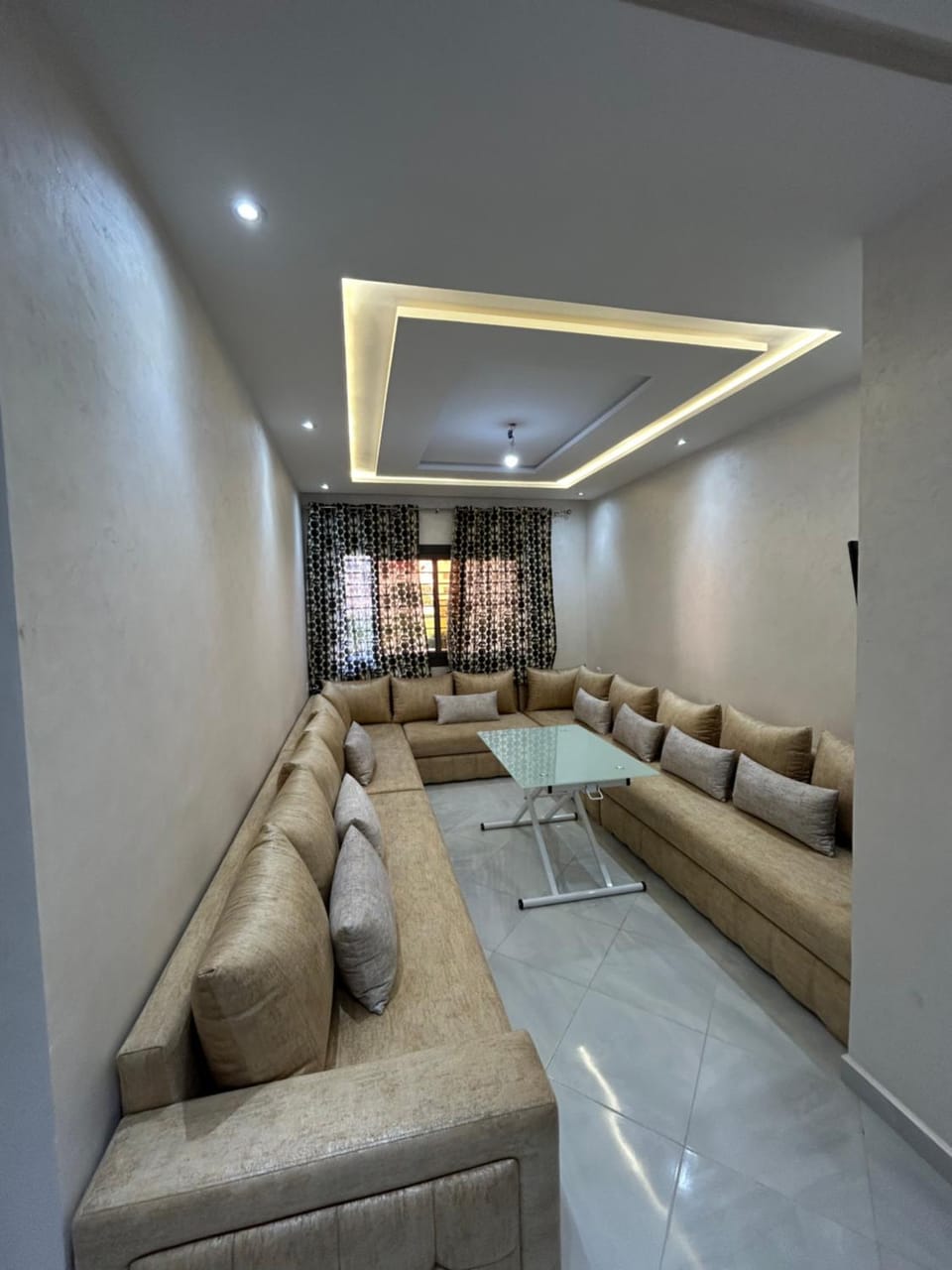 Living room, Photo of the whole room, Seating area