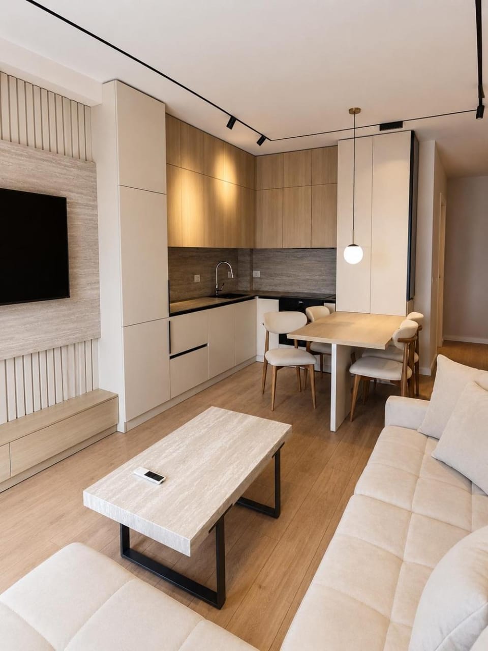 SkyView Luxury Apartment 12th Floor Panorama, City Center Apartment in Tirana