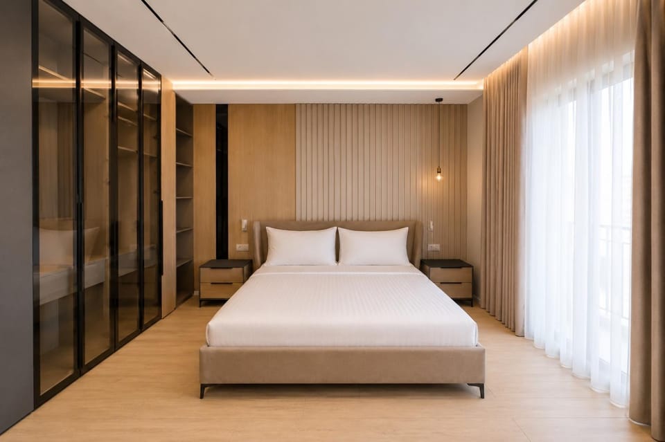 SkyView Luxury Apartment 12th Floor Panorama, City Center Apartment in Tirana