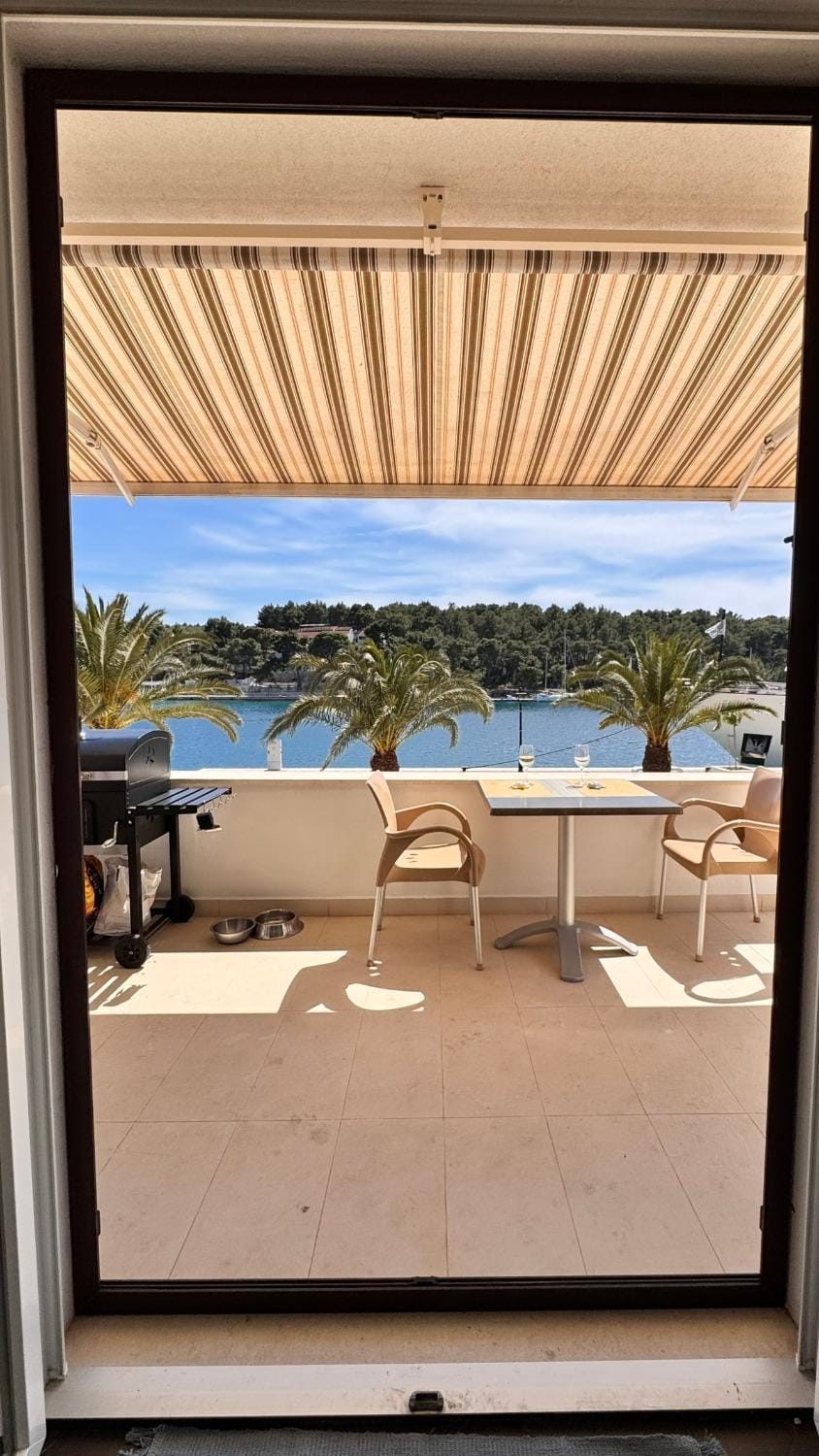 View (from property/room), Balcony/Terrace