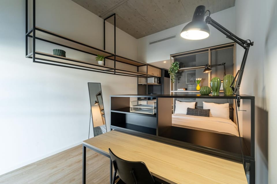 Seating area, Bedroom