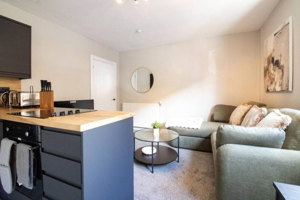 Modern 2-Bed Apartment, Greenock Apartment in Greenock