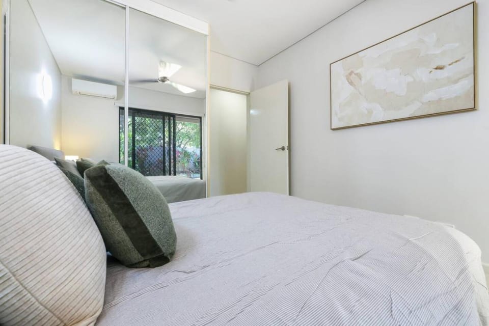 Huge Stylish Townhouse Apartment in Parap
