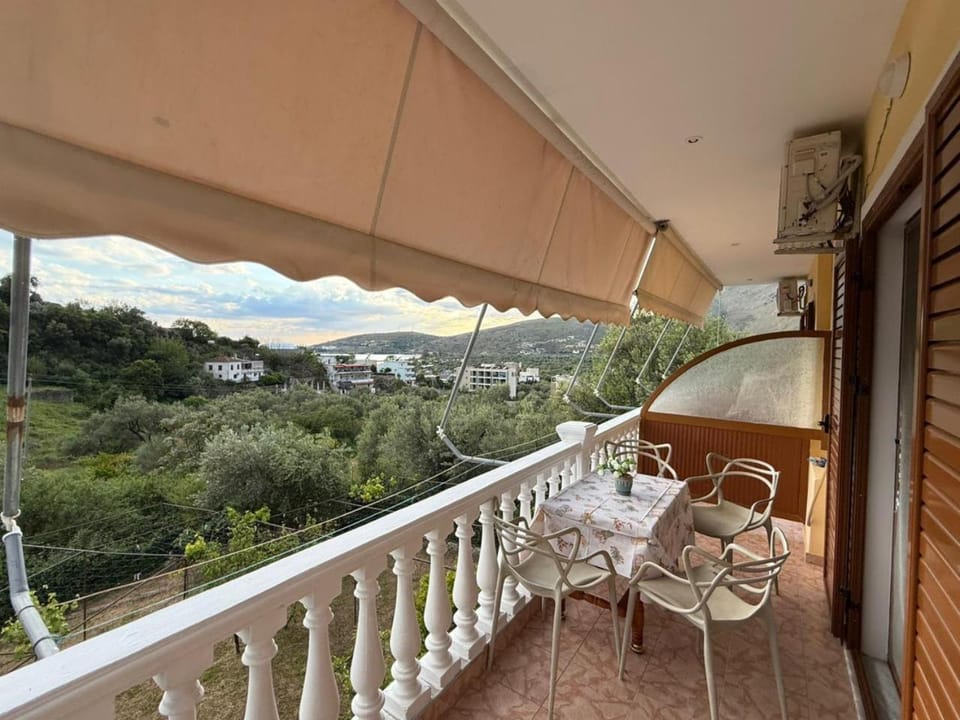 View (from property/room), Balcony/Terrace, Seating area