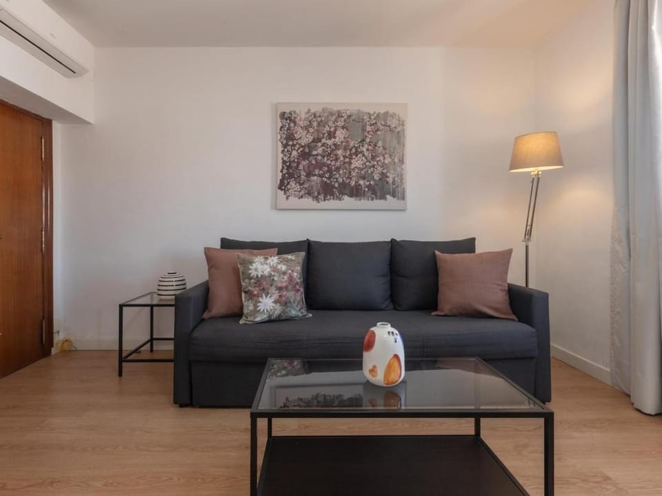 Bright apartment exceptionally located Apartment in Malaga