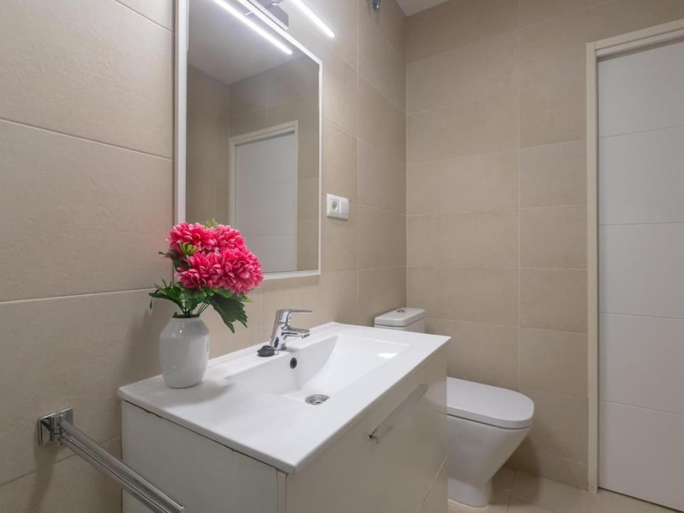 Bright apartment exceptionally located Apartment in Malaga