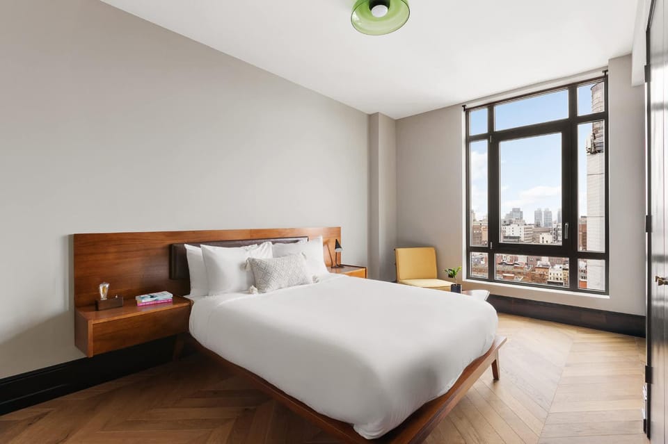 Freeman 1301 by Rove Travel - 1BR Condo with Shared Amenities Apartment in East Village