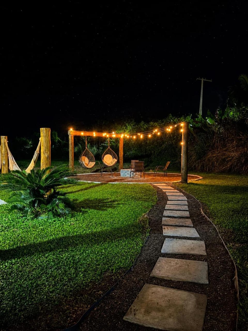 Chácara com piscina, lazer e muita natureza House in State of Paraná
