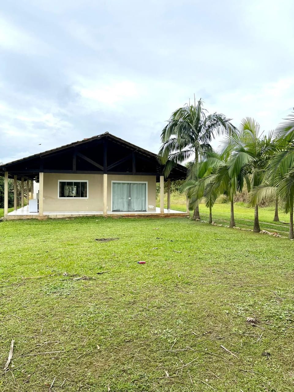 Chácara com piscina, lazer e muita natureza House in State of Paraná