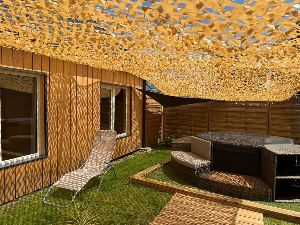 Maison en bois 2 avec SPA et climatisation House in Brittany