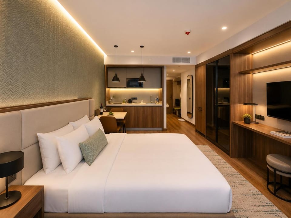 Communal lounge/ TV room, TV and multimedia, Bedroom, Sea view, hair dresser, wardrobe
