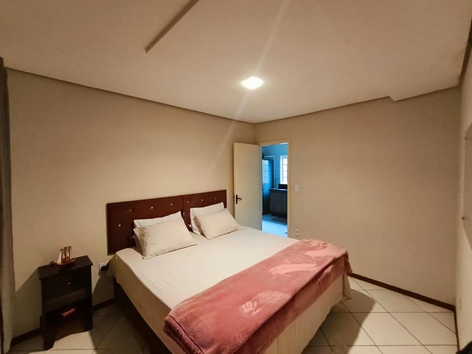 Casa completa com garagem e tomada para carro eletrico House in State of Santa Catarina