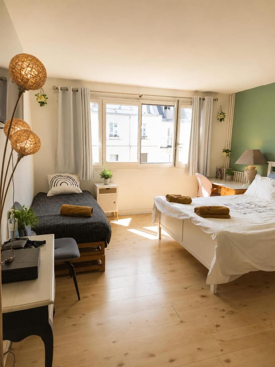 Spacious Studio Paris La villette-Metro Apartment in Pantin