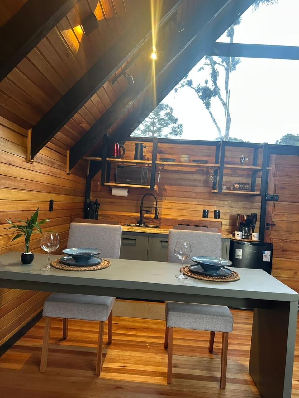 Kitchen or kitchenette, Breakfast