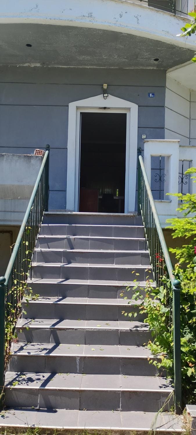 ΚΑΡΔΙΤΣΑ Μοναδικο Οικογενεικο 6 ατόμων Apartment in Peloponnese, Western Greece and the Ionian