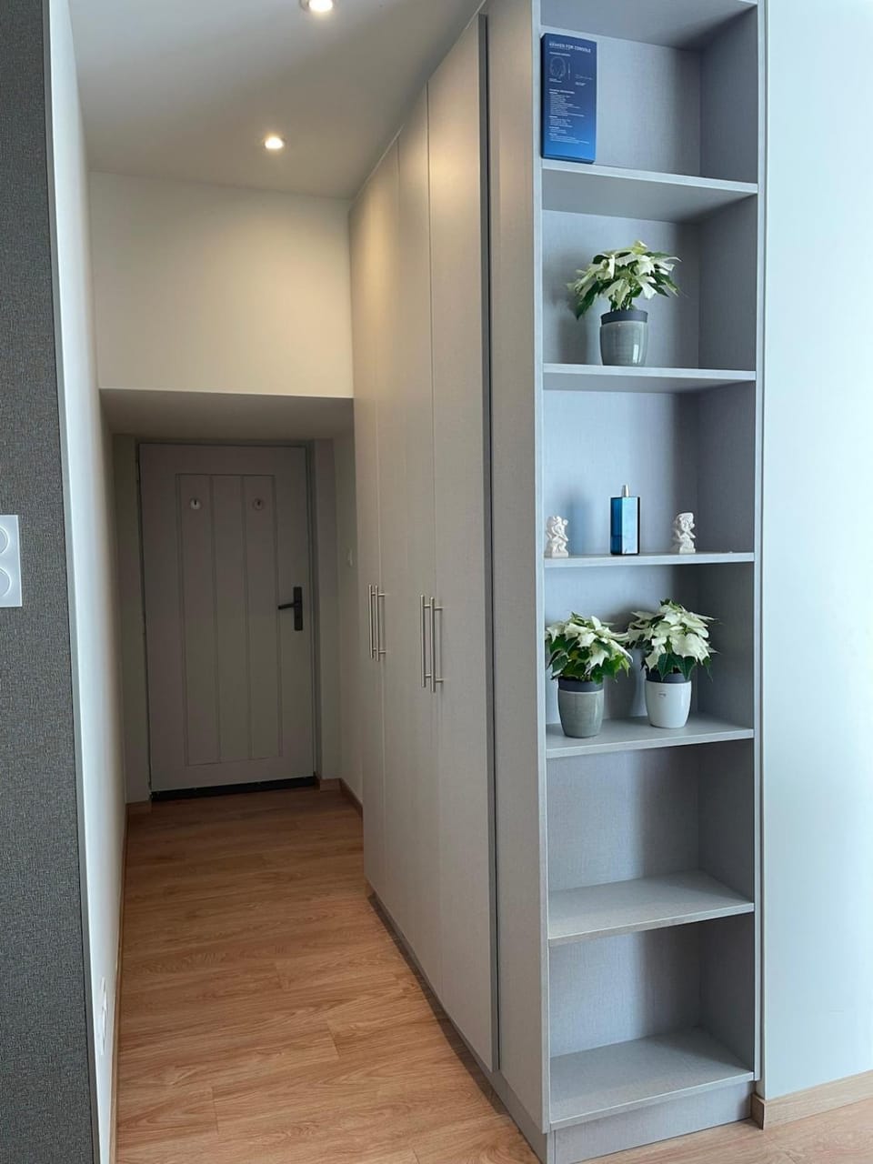 Studio spacieux au calme côté cour - Parking privé - Accès rapide ville Apartment in Grand Est