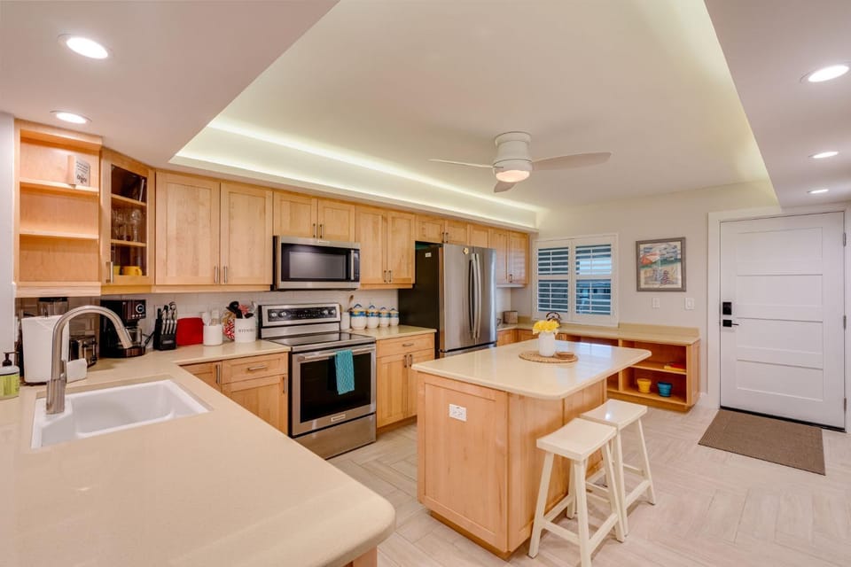 Beachfront Condo at Pointe Santo with Roof Deck House in Sanibel Island
