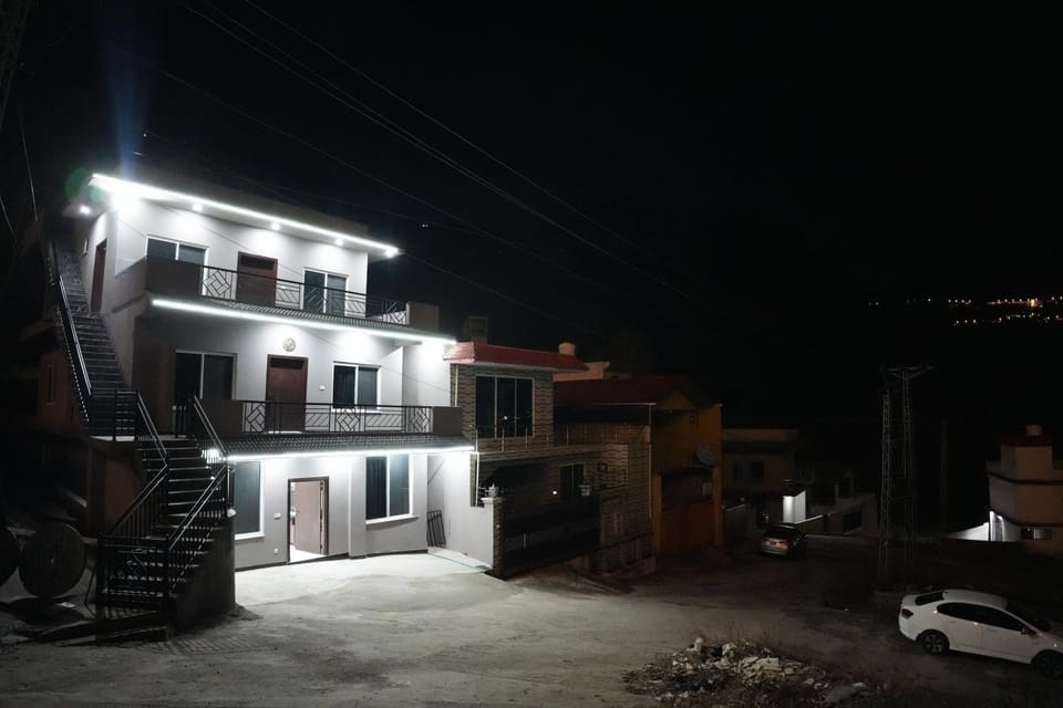 Property building, Night