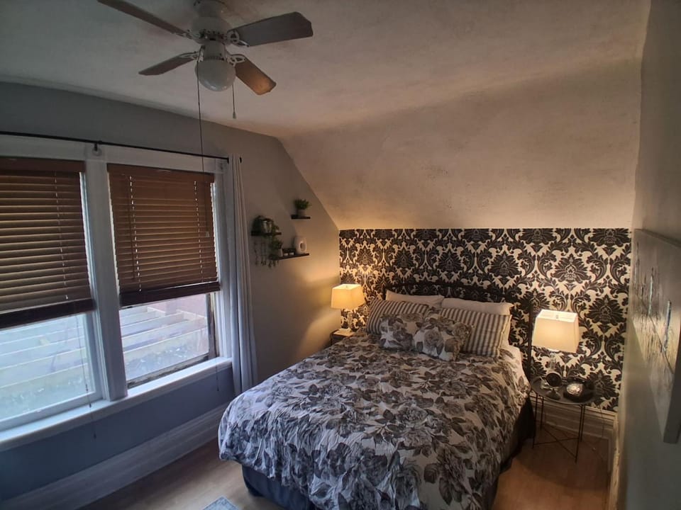 Bed, Bedroom