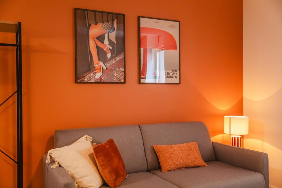 Living room, Decorative detail, Seating area