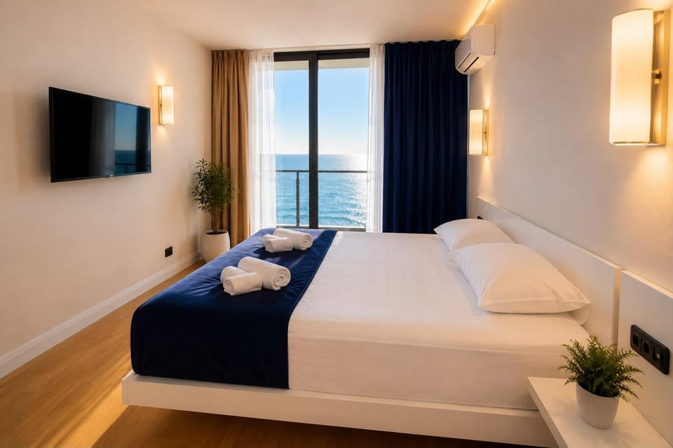 Natural landscape, Sea view, towels