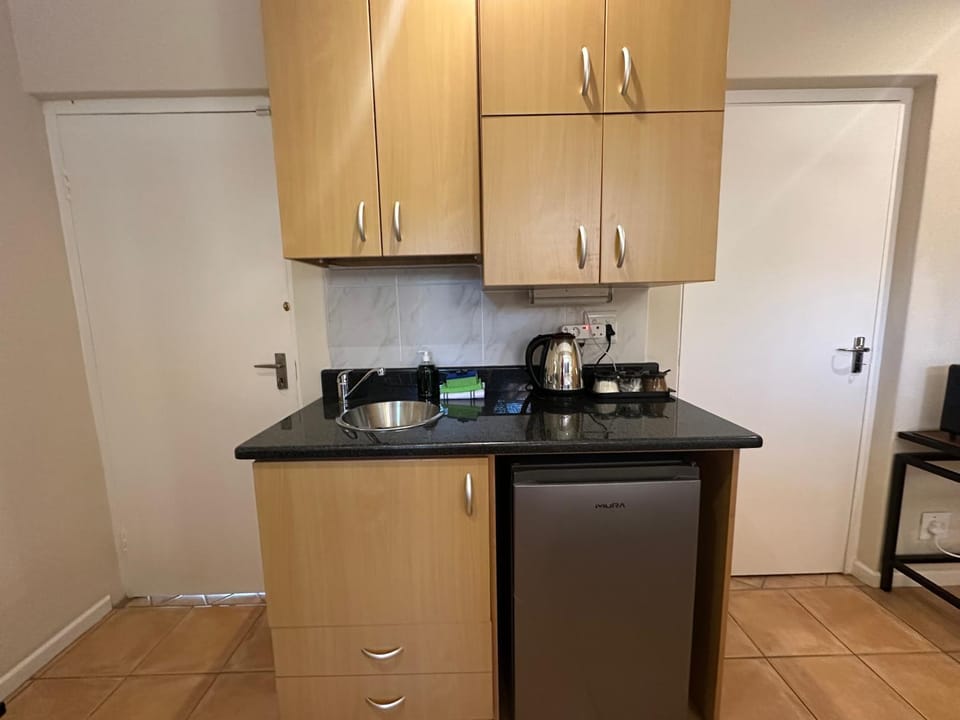 Coffee/tea facilities, Kitchen or kitchenette, minibar
