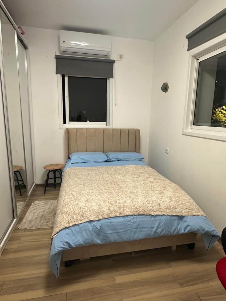 Bed, Bedroom, air conditioner