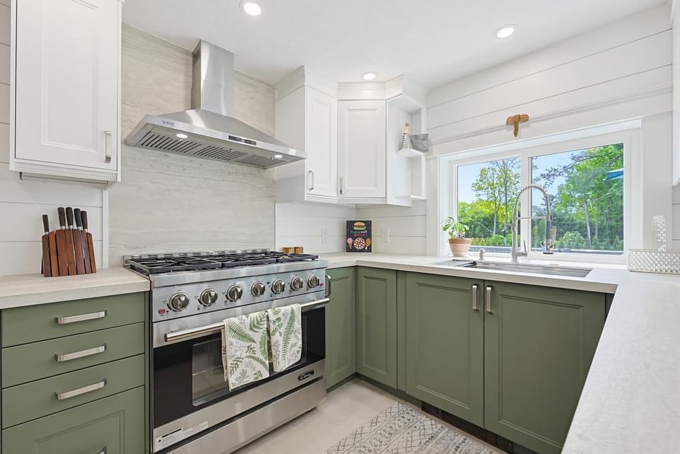 View (from property/room), Kitchen or kitchenette, Decorative detail, stove