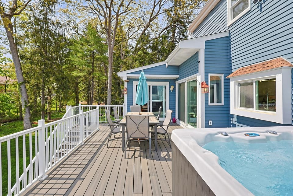 Hot Tub, Balcony/Terrace, Dining area