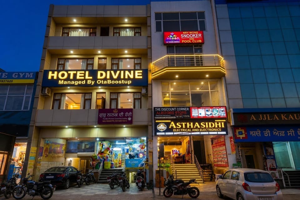 Property building, Facade/entrance
