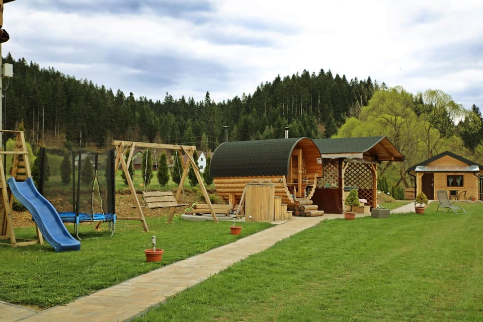 Domek nad rzeką w Komańczy 3-osobowy House in Poland