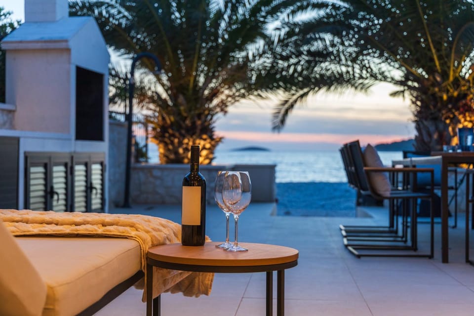 BBQ facilities, Balcony/Terrace, Sea view