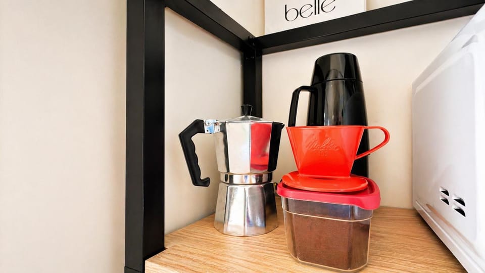 Coffee/tea facilities, Kitchen or kitchenette