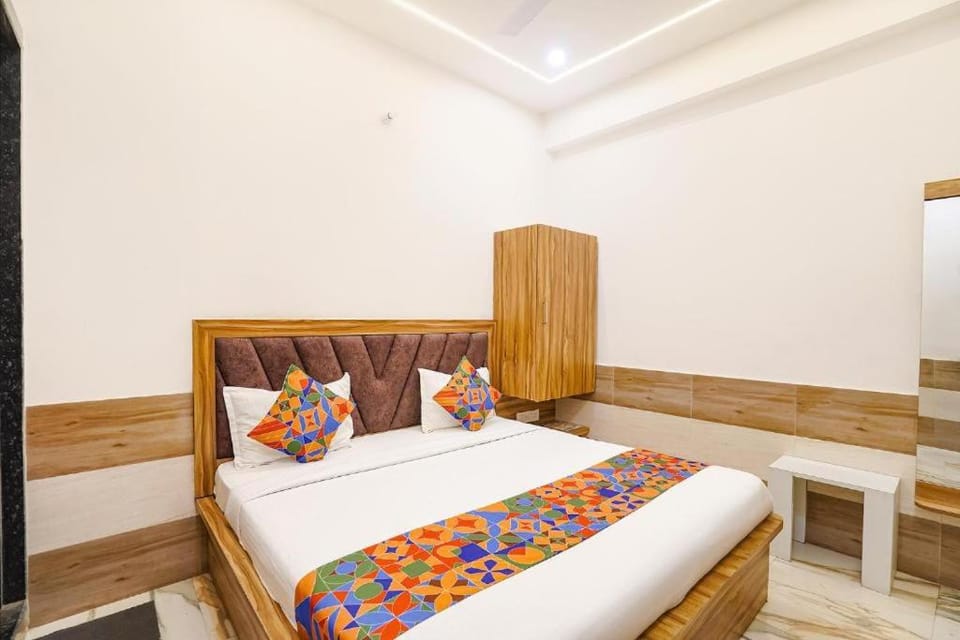 Hotel Vrinda mohan kunj Near Prem Mandir Hotel in Uttar Pradesh