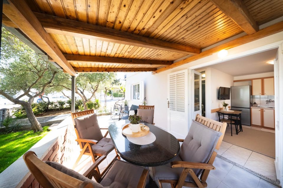 Off site, Balcony/Terrace, Seating area, Evening entertainment