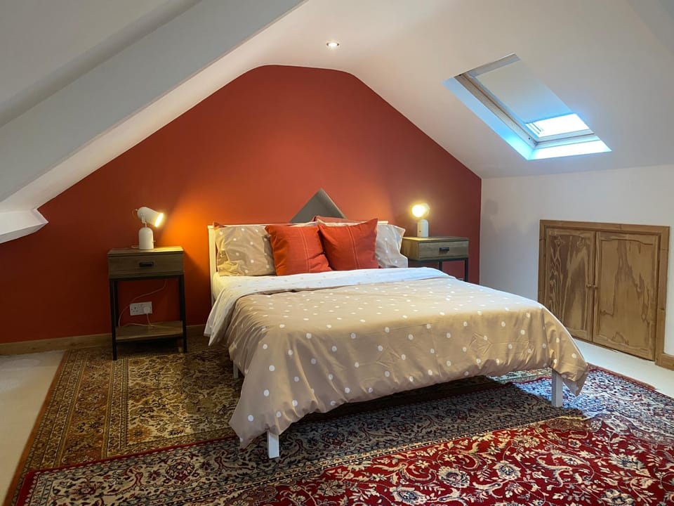 Cardiff - Spacious City 4 Bed Home House in Cardiff