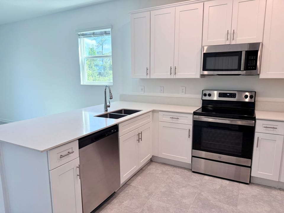 Affordabe Suite near Diney Parks, Universal Studios, and SeaWorld Vacation rental in Osceola County