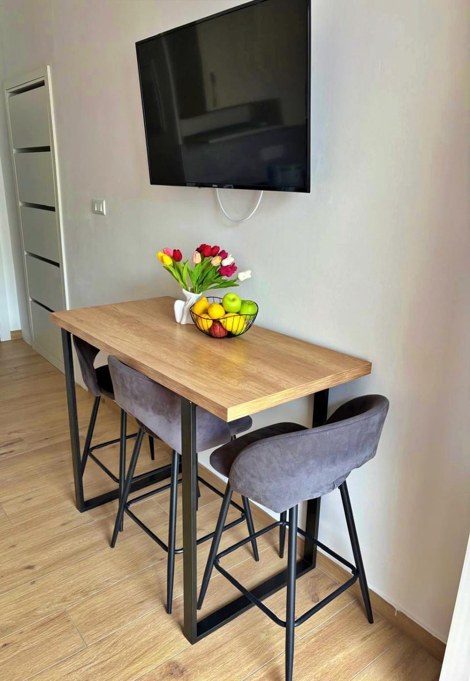 TV and multimedia, Dining area