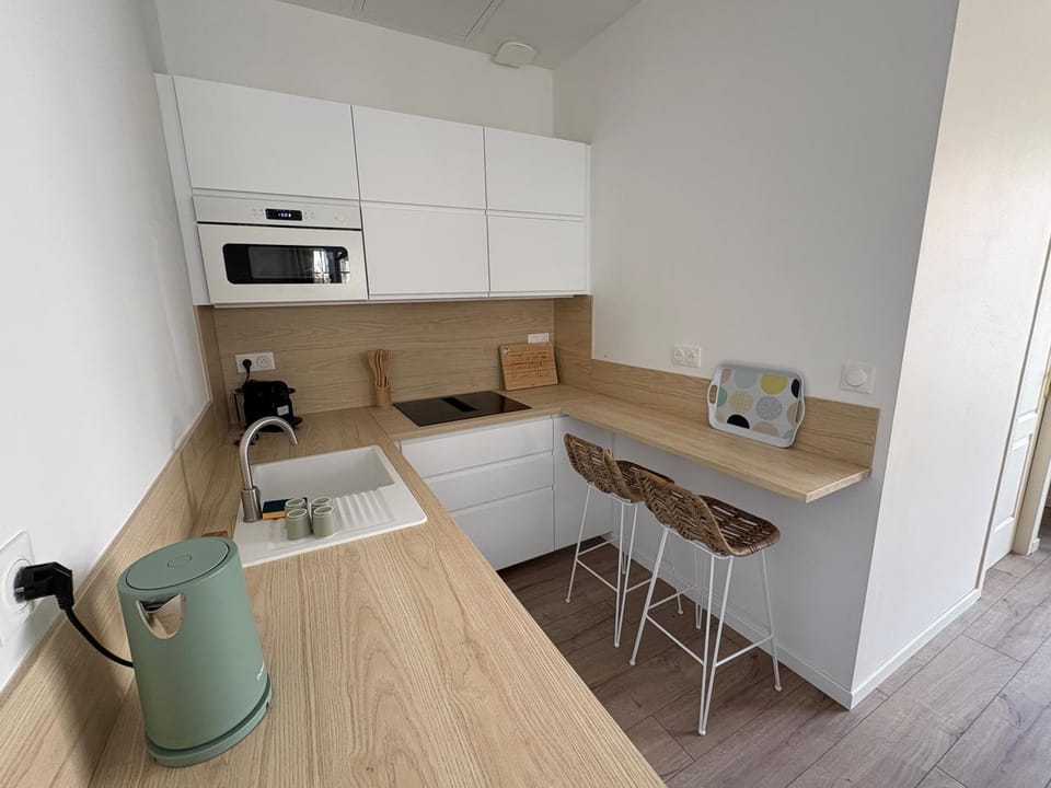 Le Priourat Échoppe rénovée proche des quais de Libourne House in Fronsac