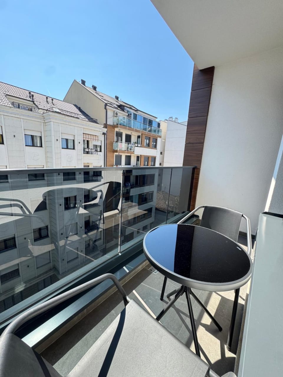 Property building, View (from property/room), Balcony/Terrace, Dining area, City view, internet