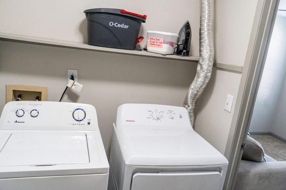 2BR 2BA Huntsville City Center Apartment in Huntsville