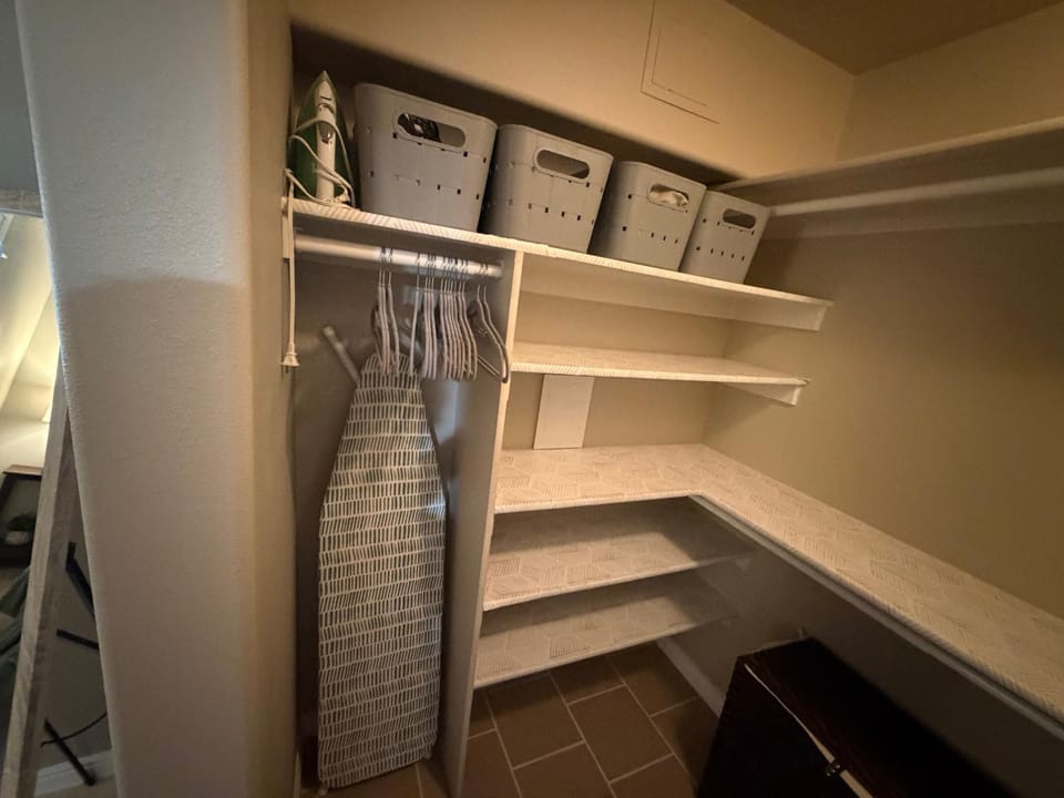 Adventure Basecamp in the Heart of Utah Valley Apartment in Orem