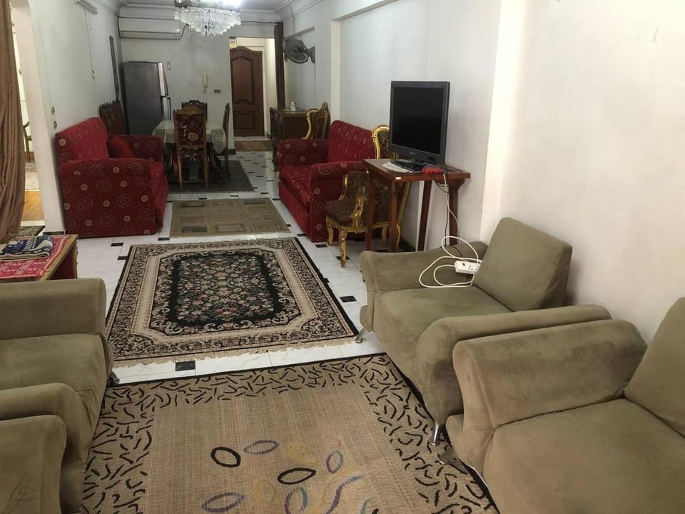 Seafront 2R1B in 'Palace of Peace' Tower Apartment in Alexandria