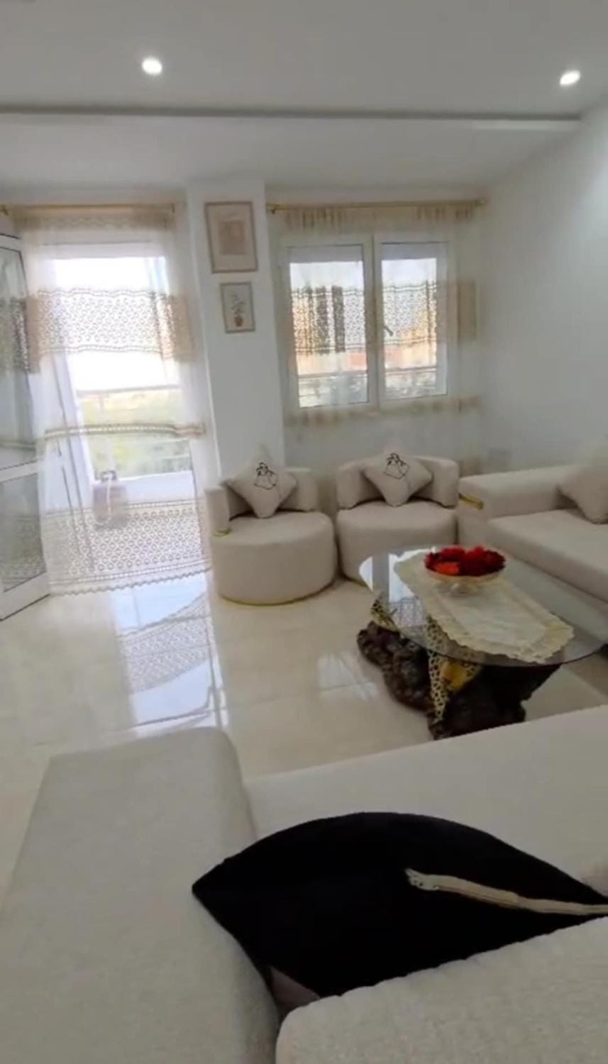 Appartamento spazioso e luminoso Apartment in Tunisia