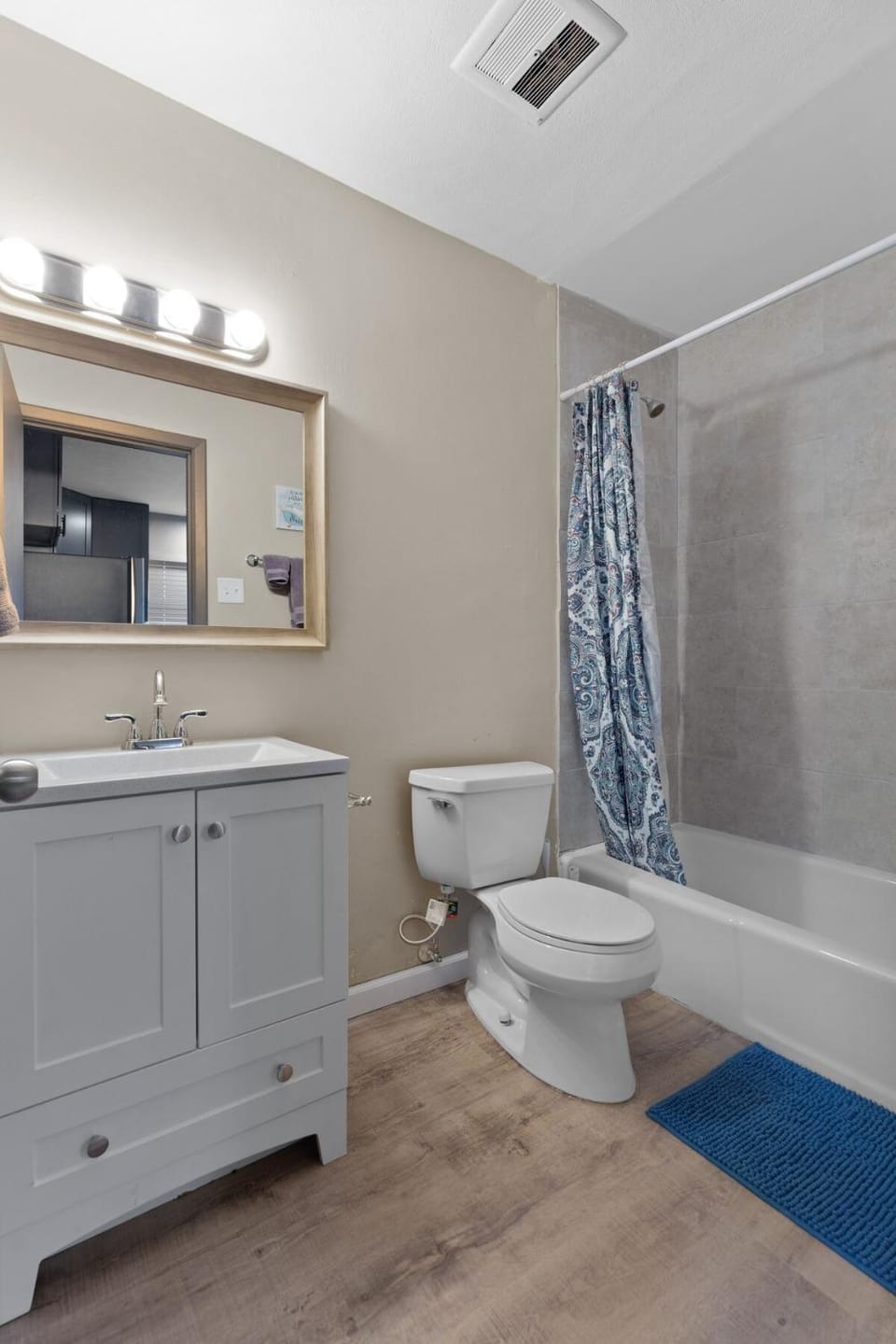 Toilet, Bathroom, Bath