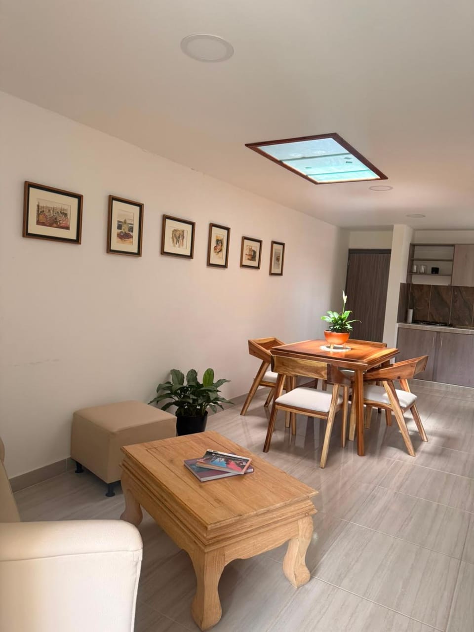 Decorative detail, Seating area, Dining area, kitchen