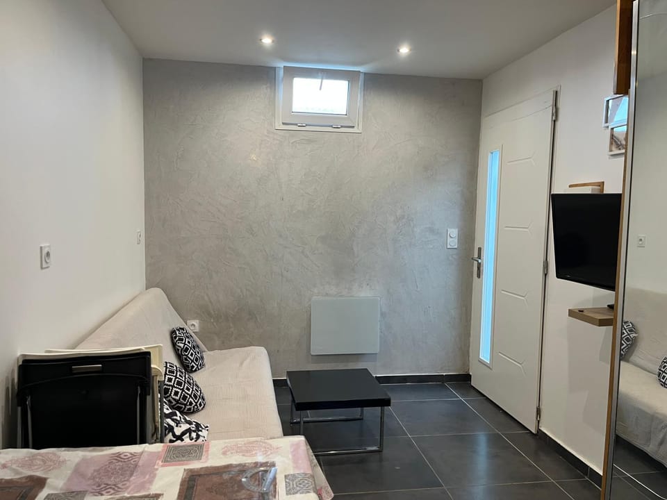 Louisa Apartment in Villeneuve-lès-Maguelone