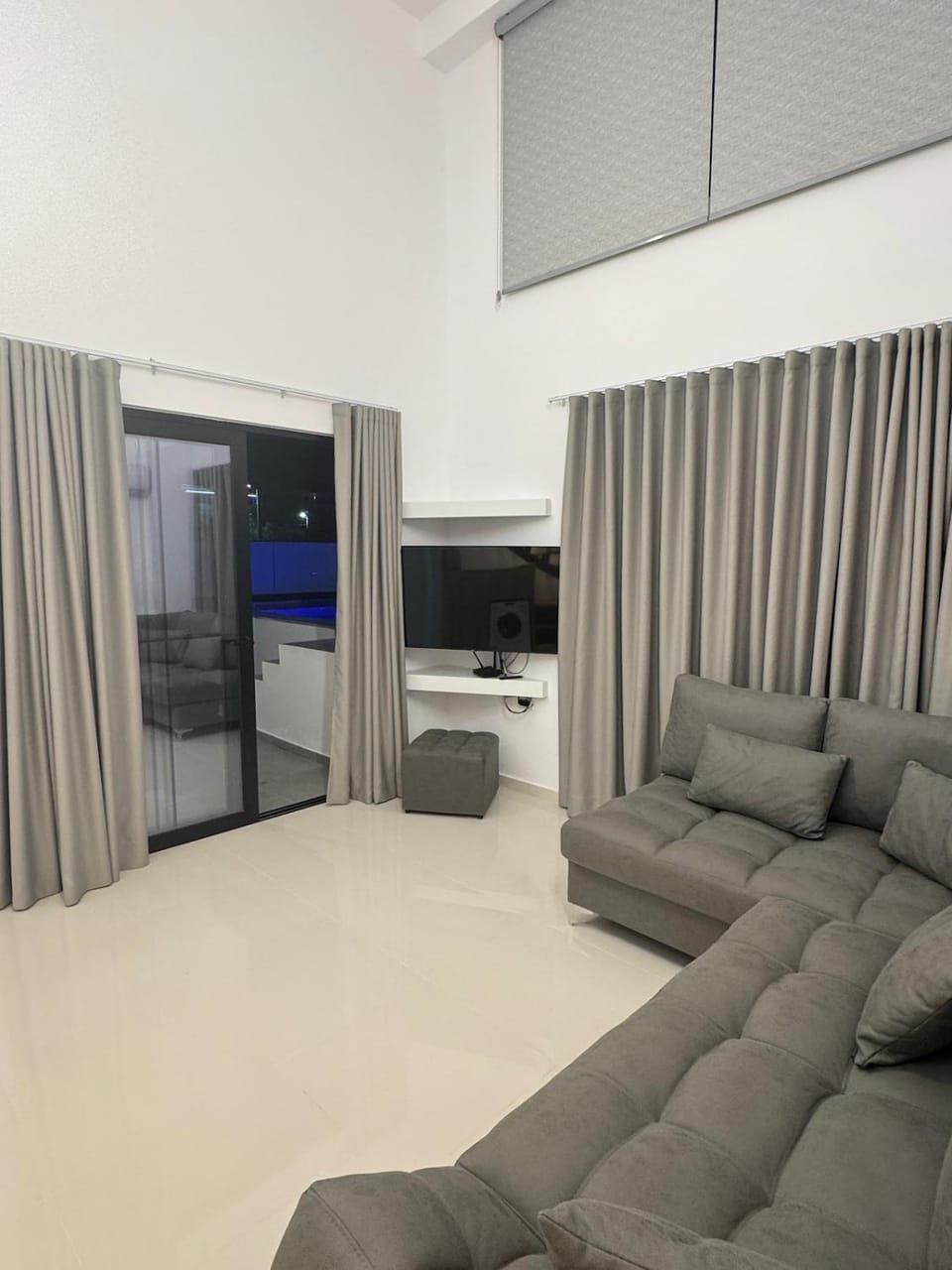 Living room, Pool view
