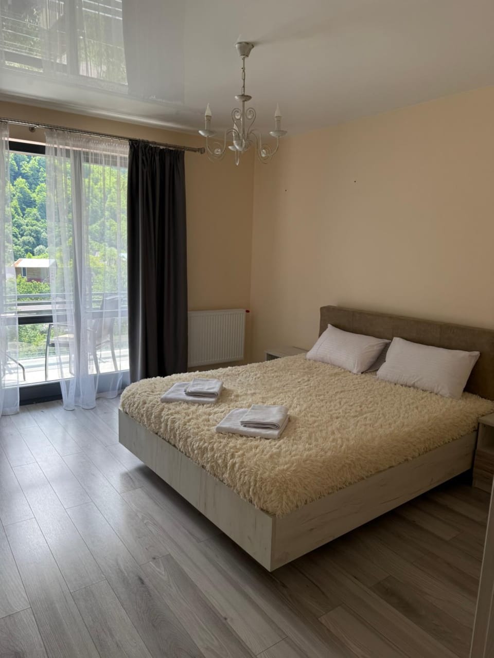 ''Панорама Карпат'' Апартаменти в чудовому місті Яремче Apartment in Ukraine