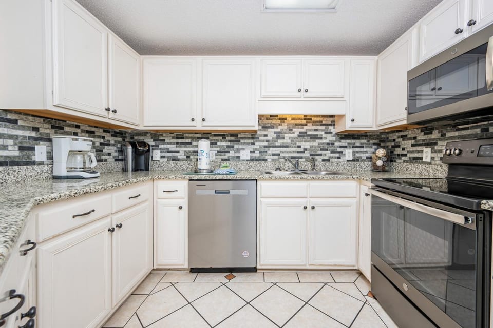 Phoenix X 1015 condo Apartment in Ono Island